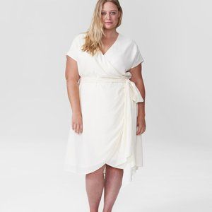 NWT UNIVERSAL STANDARD Tracy Linen Wrap size S